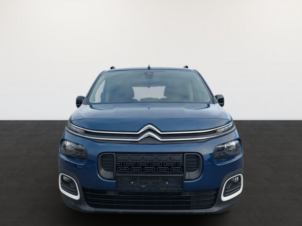 Citroën Berlingo PureTech 130 Shine XL Rollstuhlumbau